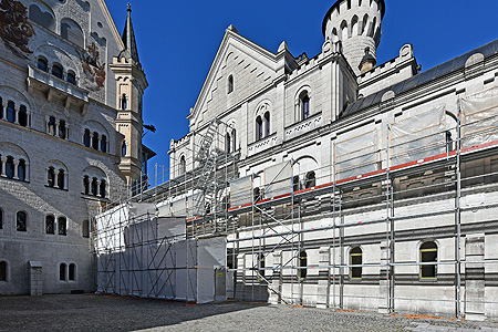 Gerüst an der Südfassade des Ritterhauses Bild: Gerüst an der Südfassade des Ritterhauses