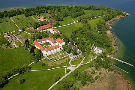 Imagen: Monasterio de los Canónigos Agustinos de Herrenchiemsee