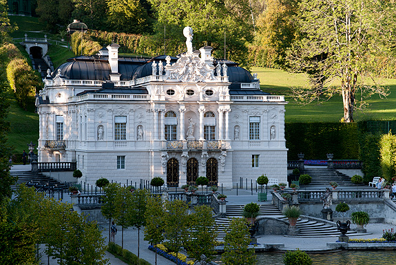 enlace externo a www.schlosslinderhof.de