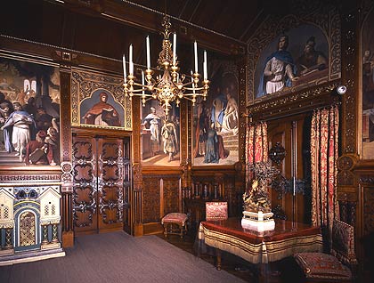 https://www.neuschwanstein.de/bilder/schloss/speisezimmer2.jpg